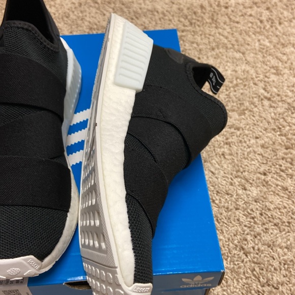 Adidas NMD_R1 - Picture 6 of 6